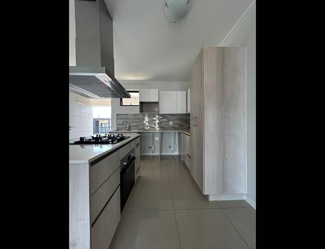 2 BEDROOM APARTMENT FOR SALE IN BRYANSTON